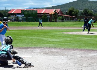 Becará el Rancho Beisbolero a tres jóvenes promesas