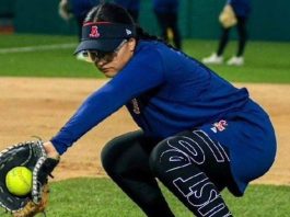 Laura Cortes destaca en softbol con Águila de Veracruz